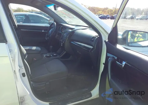 2013 Kia Sorento Lx from USA, damaged, VIN 5XYKTDA61DG397082